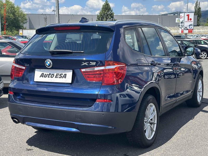 BMW X3 (2011) 2.0d xD, 2.maj, AT - fotka 4 z 19