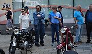 Nablýskané historické vozidla a motorky obsadily v neděli 19. května centrum Prostějova. 19.5. 2024