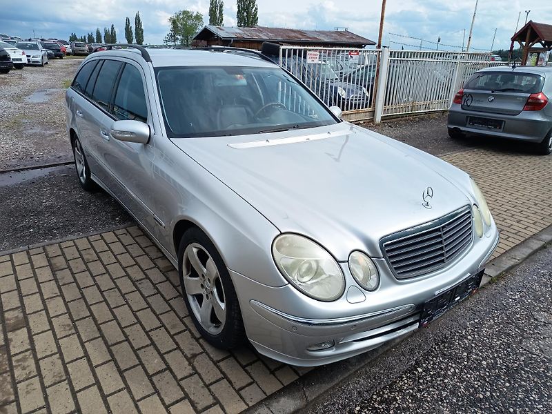 Mercedes-Benz Třídy E (2004) 3.2 165kw - fotka 5 z 40