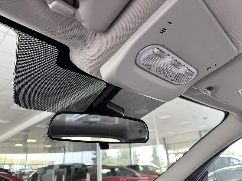 Nissan Qashqai 1,2DIG-T*Navi*Kamera*Tažné*ČR - fotka 19 z 32