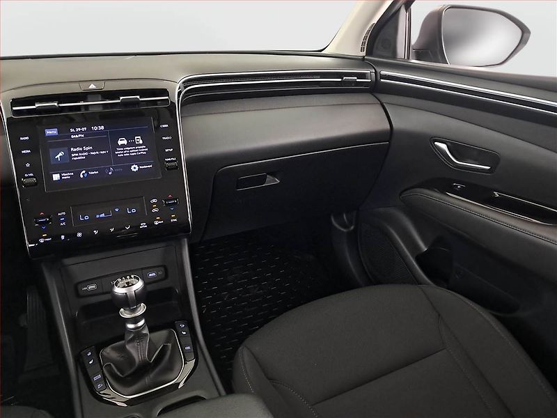 Hyundai Tucson (2021) 1.6 T-GDI - fotka 8 z 19