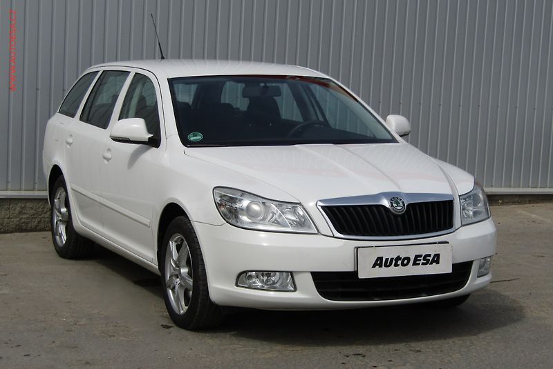 Škoda Octavia (2009) 1.6 MPi, Ambiente, AC - fotografie inzerátu