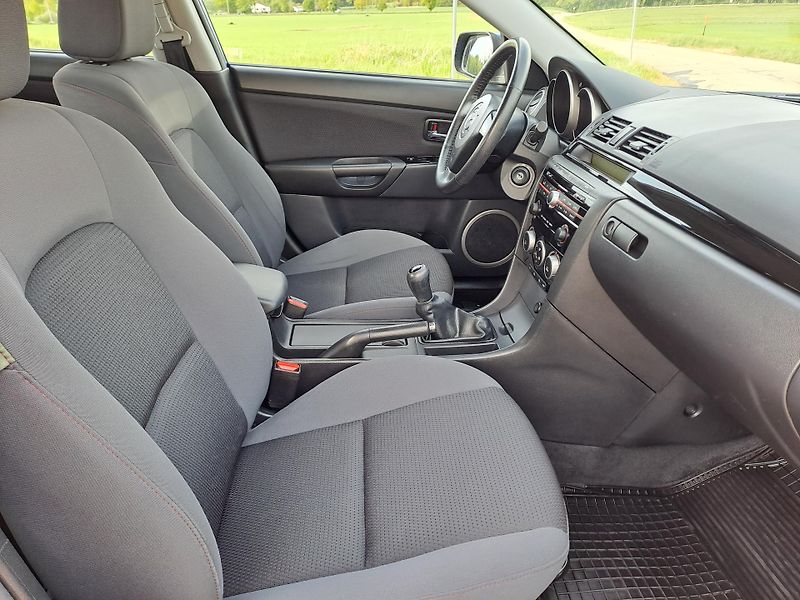Mazda 3 (2009) 1.4i DOLOŽENÉ KM, 2 x KOLA - fotka 14 z 34