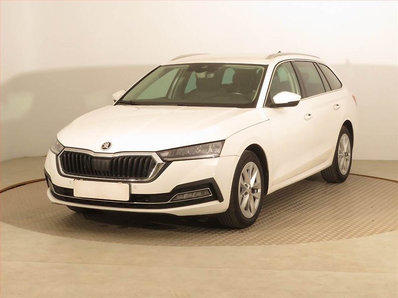 Škoda Octavia (2022) 2.0 TDI, Automat, Serv.kniha - fotka 2 z 16