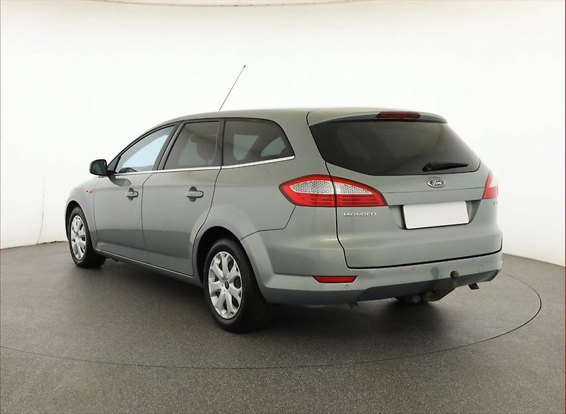 Ford Mondeo (2008) Titanium 2.2 TDCI, Serv.kniha - fotka 4 z 17