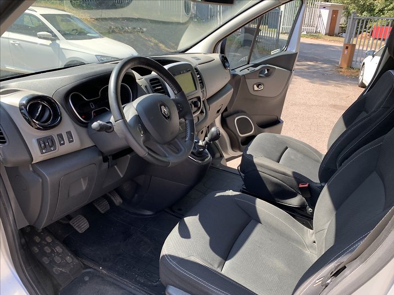 Renault Trafic 1,6 DCI ENERGY ČR,7.MÍST - fotka 10 z 19
