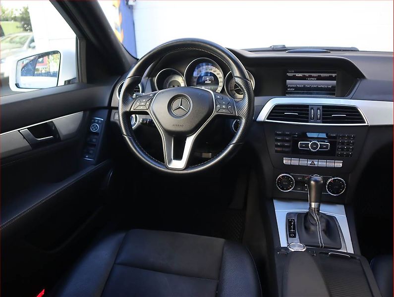 Mercedes-Benz Třídy C (2013) C 350 CDI, Automat, Kůže, Navi - fotka 7 z 19