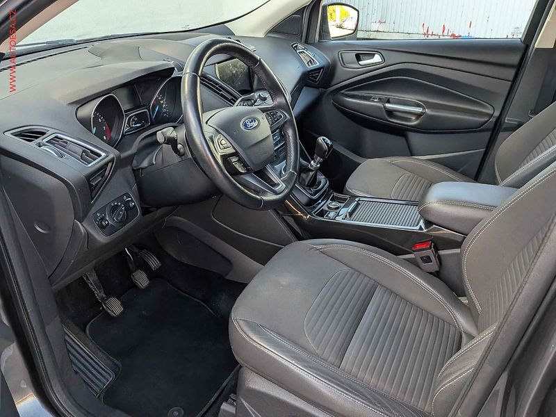Ford Kuga (2018) 1.5 EB, 2.maj,ČR, Navi - fotka 9 z 14