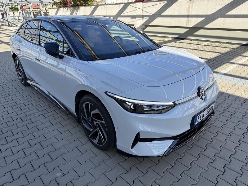 Volkswagen ID.7 (2024) 210kW Tažné, Tep. č, Zim. sada - fotka 4 z 7