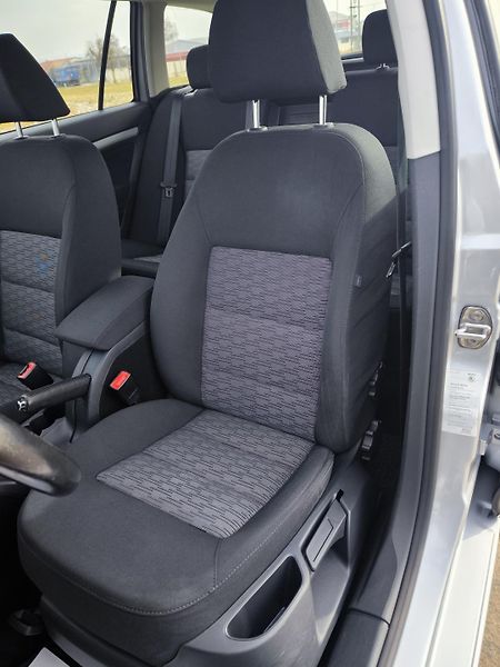Škoda Octavia 1,4TSI 90kW 1 MAJITEL - fotka 16 z 49