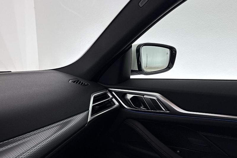 BMW i4 eDrive40 Gran Coupe - fotka 17 z 24