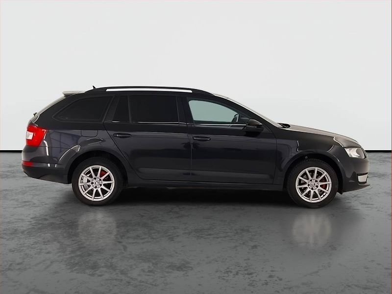 Škoda Octavia (2016) Ambition 1.6 TDI, Tempomat - fotka 6 z 22
