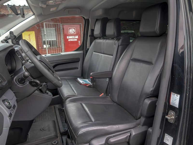 Citroën Jumpy (2019) 2.0D 110KW L 9sed – PO SERVISU - fotka 12 z 44