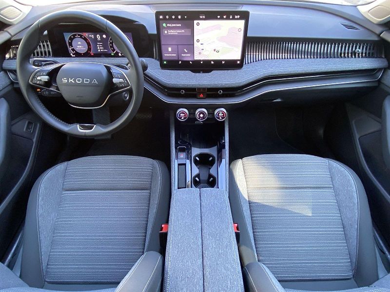 Škoda Superb (2025) 2.0 TDI DSG Selection - fotka 5 z 35
