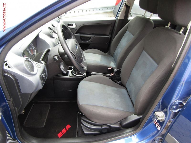 Ford Fiesta (2007) 1.3 i, ČR, AC - fotka 9 z 16