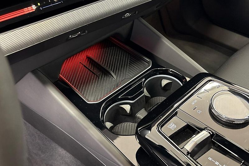 BMW Řada 5 540d xDrive Touring - fotka 17 z 22