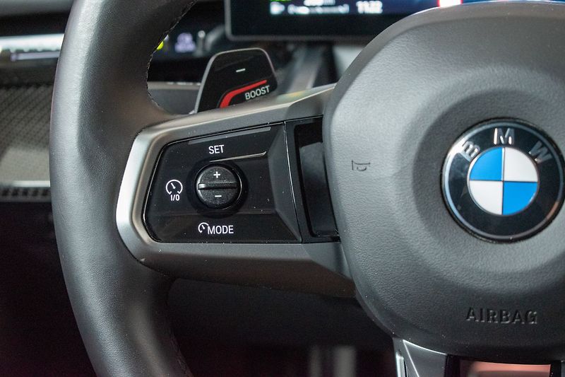BMW Řada 5 540d xDrive ///M*HK*ČR*ZÁRUKA - fotka 22 z 55