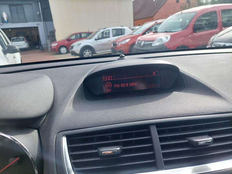 Opel Mokka (2013) Selection Ecoflex 1.6-16v - fotka 13 z 35