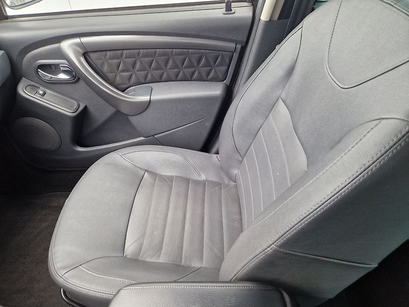 Dacia Duster Prestige  1.2 TCe - fotka 26 z 29