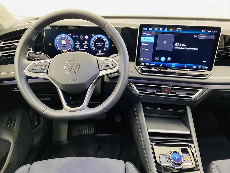 Volkswagen Tiguan 2,0 TDI 142kW 4Motion Elegance - fotka 10 z 24