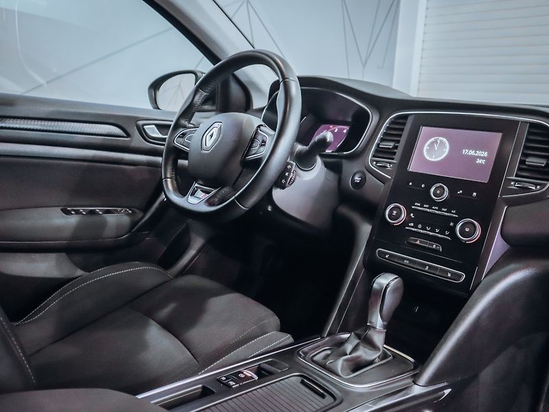 Renault Mégane 1.3Tce Limited 103kW - fotka 17 z 25