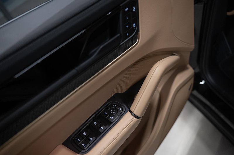 Porsche Cayenne (2025) S COUPÉ 4.0 V8 349KW VZDUCH TZ - fotka 21 z 52