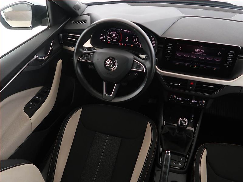 Škoda Kamiq (2019) Style 1.6 TDI - fotka 7 z 27