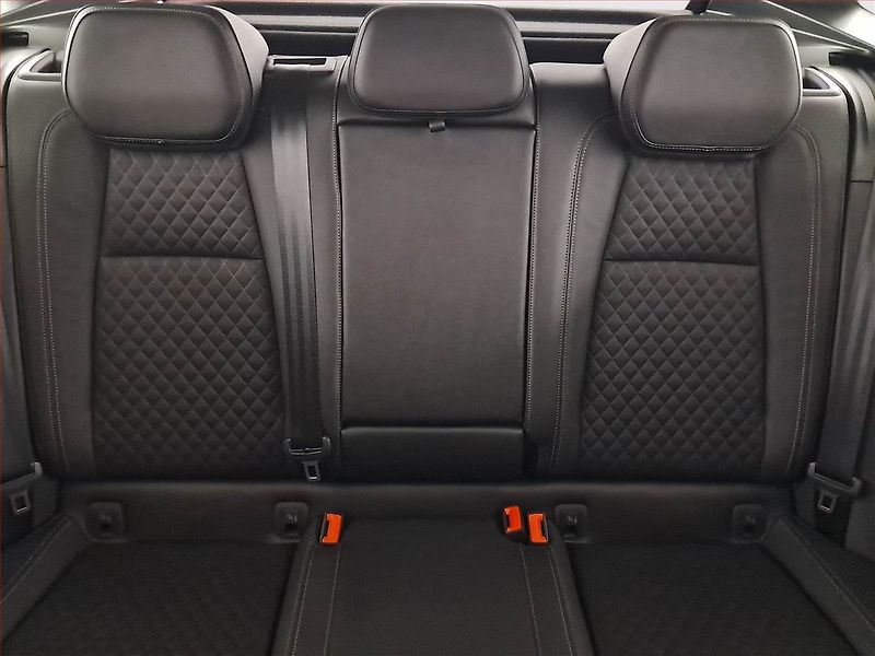 Škoda Karoq (2021) Style 1.5 TSI - fotka 10 z 18
