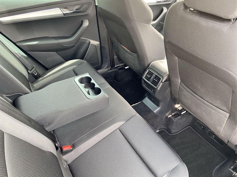Škoda Karoq (2023) 2.0 TDI Ambition - fotka 10 z 34
