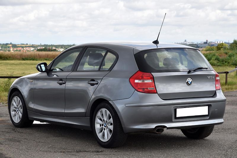 BMW Řada 1 120d 6st 130 kW, KLIMA, ALU - fotka 3 z 33