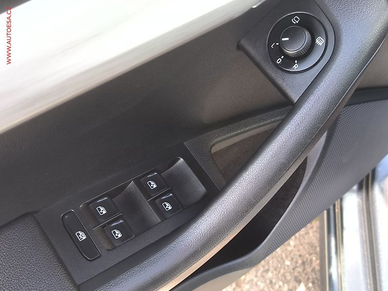Škoda Octavia (2017) 1.8 TSi, Drive, DSG, LED, - fotka 22 z 25