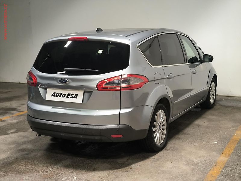 Ford S-MAX (2011) 2.0 TDCi, Titanium, navi - fotka 6 z 16