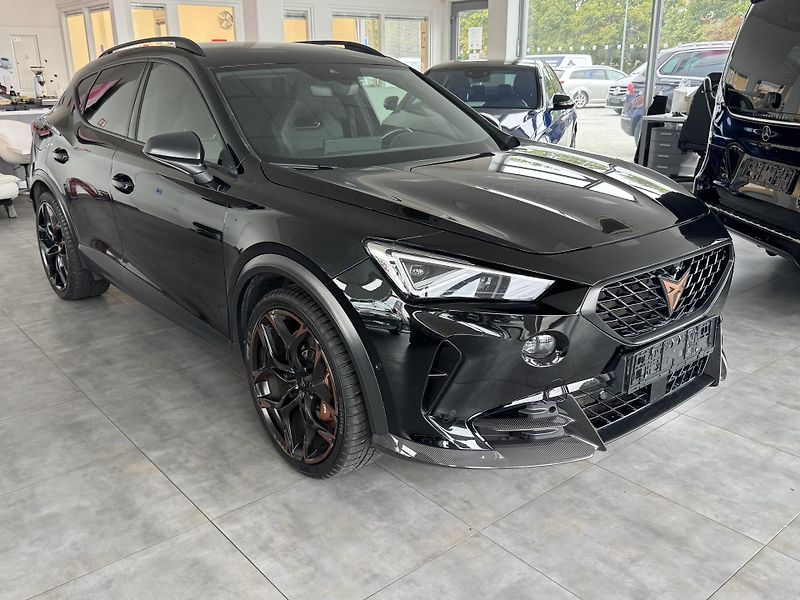 Cupra Formentor (2023) 2,5TSIF VZ5 DSG 4x4  - fotka 1 z 37