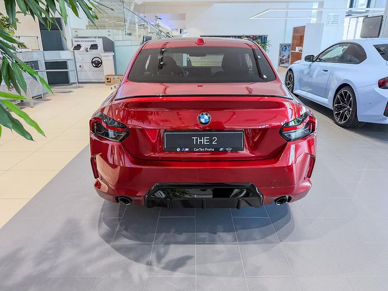 BMW Řada 2 218i Coupé - fotka 2 z 6