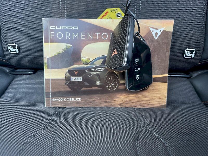 Cupra Formentor (2024) 1.5 TSI 110 kW DSG - fotka 34 z 35
