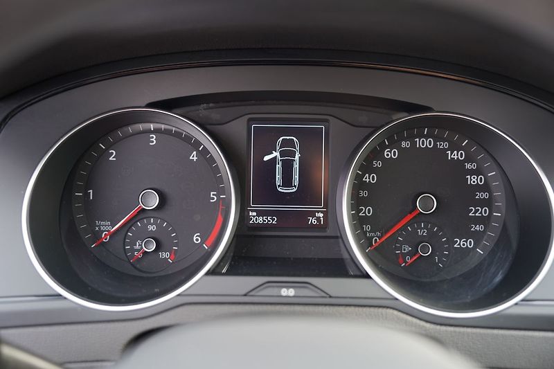 Volkswagen Passat (2020) B8 2.0TDi 90kW DSG - fotka 32 z 45