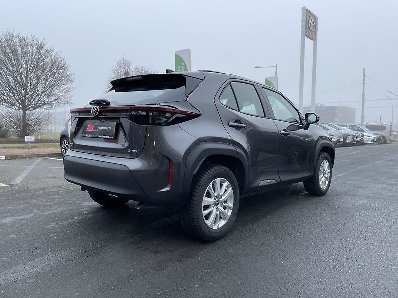 Toyota Yaris Cross 1.5 Hybrid Comfort ODBĚR IHNED - fotka 3 z 27