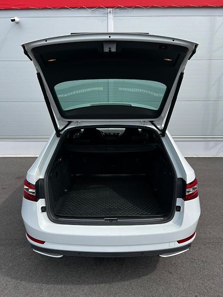 Škoda Superb 2.0TDI DSG 140kW Sportline  - fotka 24 z 25