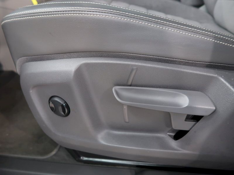 Volkswagen Multivan (2025) BULLI 1.5TSI PHEV 180KW 4M DSG - fotka 14 z 44