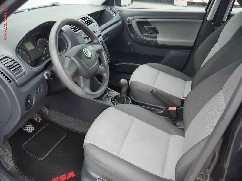 Škoda Fabia (2011) 1.2i, ČR, AC - fotka 9 z 12