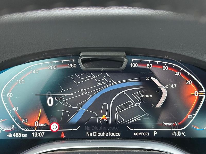 BMW Řada 7 740D xDrive Executive Pro - fotka 14 z 24