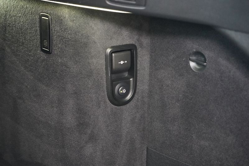BMW Řada 6 640d xDrive GT, Laser, Tažné - fotka 15 z 47