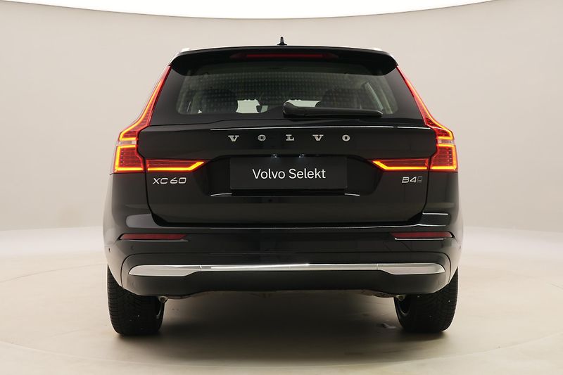 Volvo XC60 B4 AWD BRIGHT PLUS AUT - fotka 12 z 58