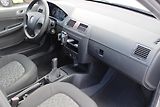 Škoda Fabia (2005) 1.4i SERVO CENTRÁL 2x SADA KOL - náhled 12