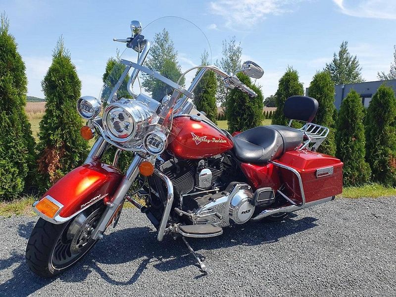 Harley-Davidson FLHR Road King (2013) - fotka 2 z 10
