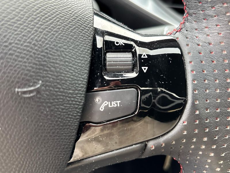 Peugeot 308 Kombi 308 - fotka 23 z 26