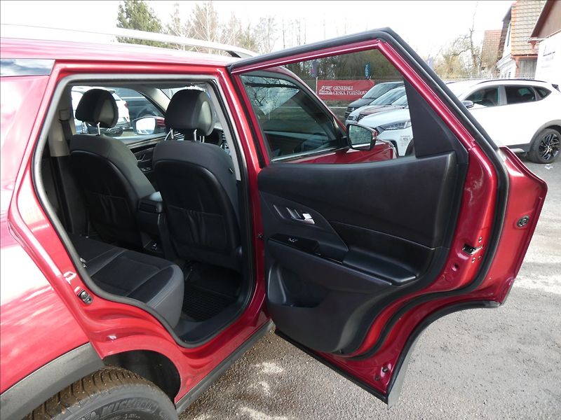 SsangYong Korando 1,5 T-GDI 120kW Automat,Style - fotka 26 z 43