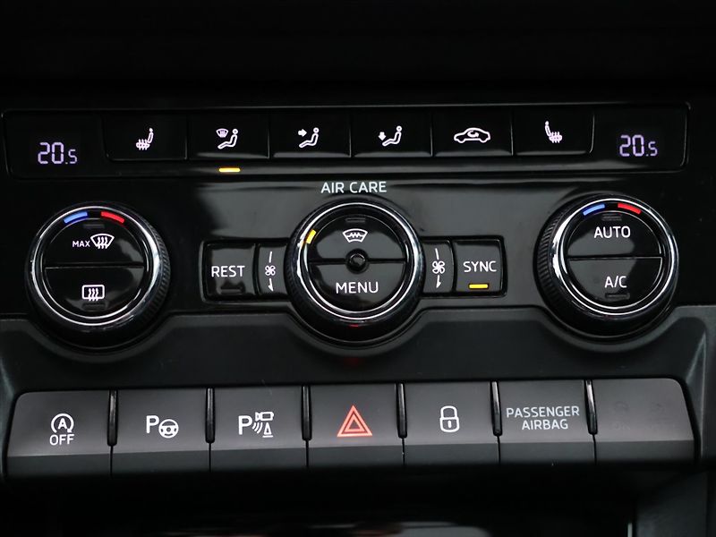 Škoda Kodiaq 2,0 TDI DSG 4x4 Style Plus DPH - fotka 25 z 36