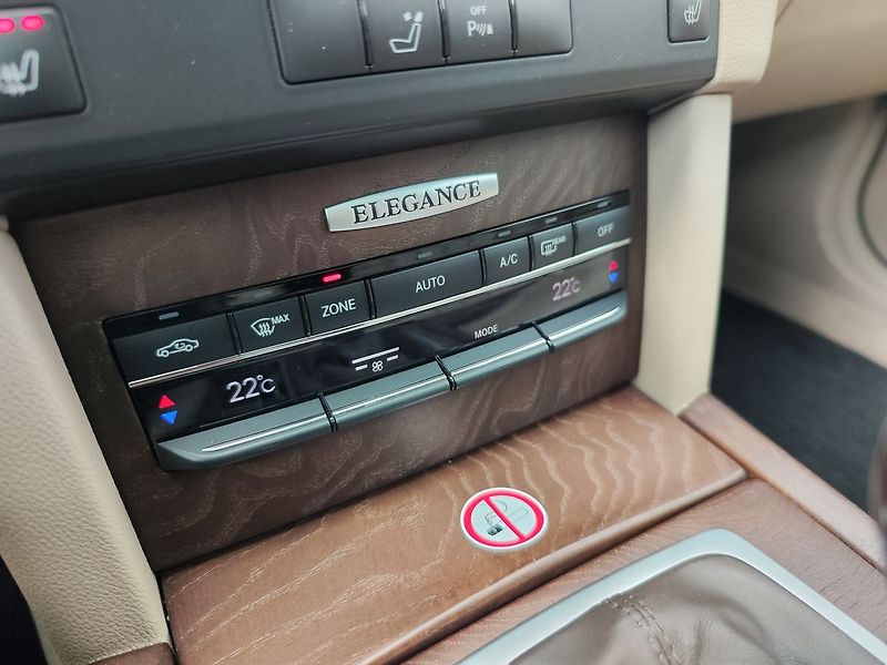 Mercedes-Benz Třídy E E250 CDI/150kW Elegance AT - fotka 19 z 33