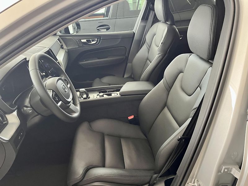 Volvo XC60 T6 AWD Recharge Inscripion - fotka 8 z 27